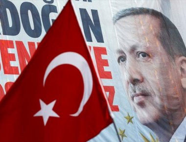 Τουρκία: 16 μέρες πριν το δημοψήφισμα φαίνεται πως μάχη θα είναι αμφίρροπη